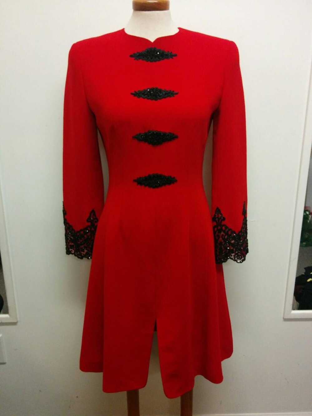 Vintage Designer Badgley Mischka Red and Black Long Sleeve Dress